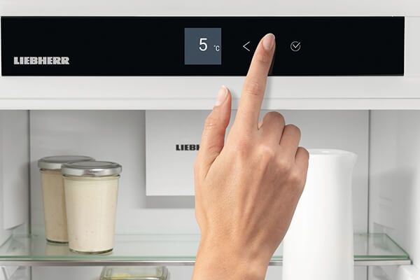 serien-pure-touchDisplay